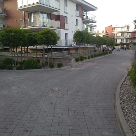 7m Z Basenem W Jednym Budynku Rewal, Free Private Parking, Park Rozrywki Hossoland 30 Minut * Rewal