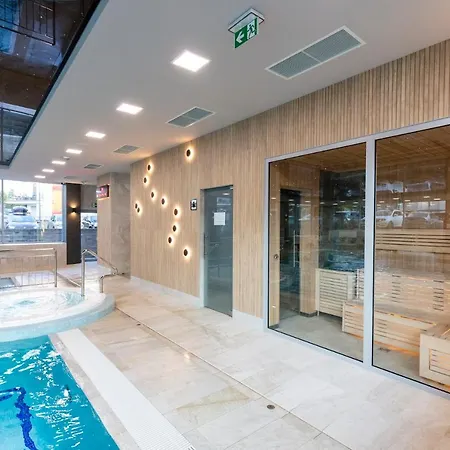 7m Z Basenem W Jednym Budynku Rewal, Free Private Parking, Park Rozrywki Hossoland 30 Minut *