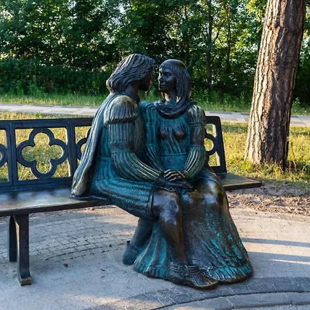 7m Z Basenem W Jednym Budynku Rewal, Free Private Parking, Park Rozrywki Hossoland 30 Minut Apartment