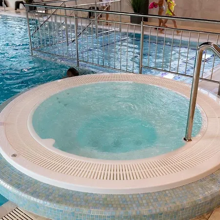 7m Z Basenem W Jednym Budynku Rewal, Free Private Parking, Park Rozrywki Hossoland 30 Minut *